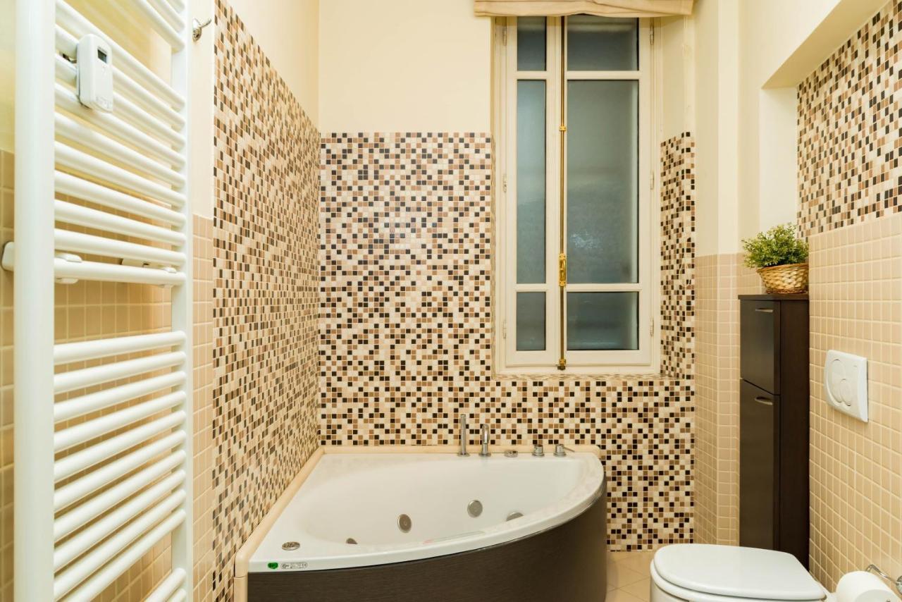 Alessandria Central Apt 10Min Walk Central Station Екстериор снимка